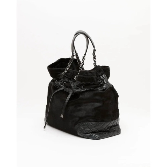CHANEL Harako Ponyhair Black Quilted Tote Bag - Picture 2 of 11